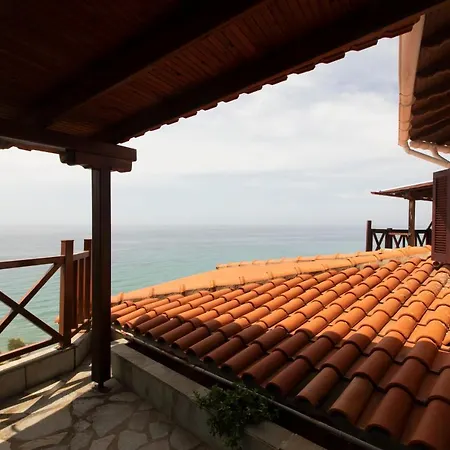 Spacious Seafront Villa, Ideal For Secluded Relaxation Holiday home Agia Paraskevi (Kassandra)