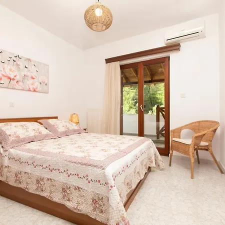Spacious Seafront Villa, Ideal For Secluded Relaxation Holiday home Agia Paraskevi (Kassandra)