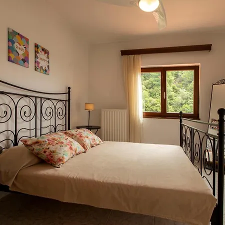 Spacious Seafront Villa, Ideal For Secluded Relaxation Holiday home *